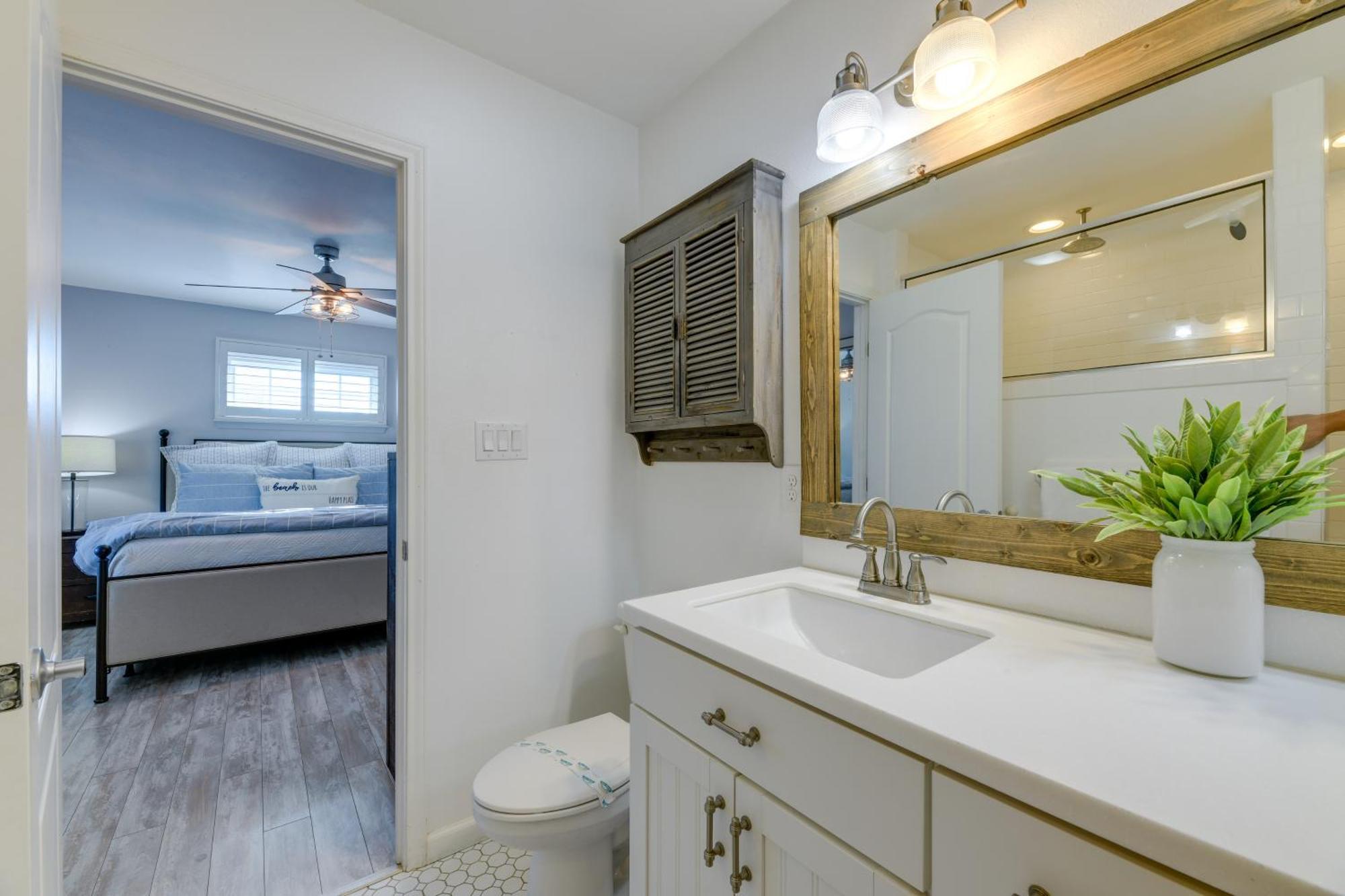 Trendy Port Aransas Home With Private Pool And Deck! Ngoại thất bức ảnh