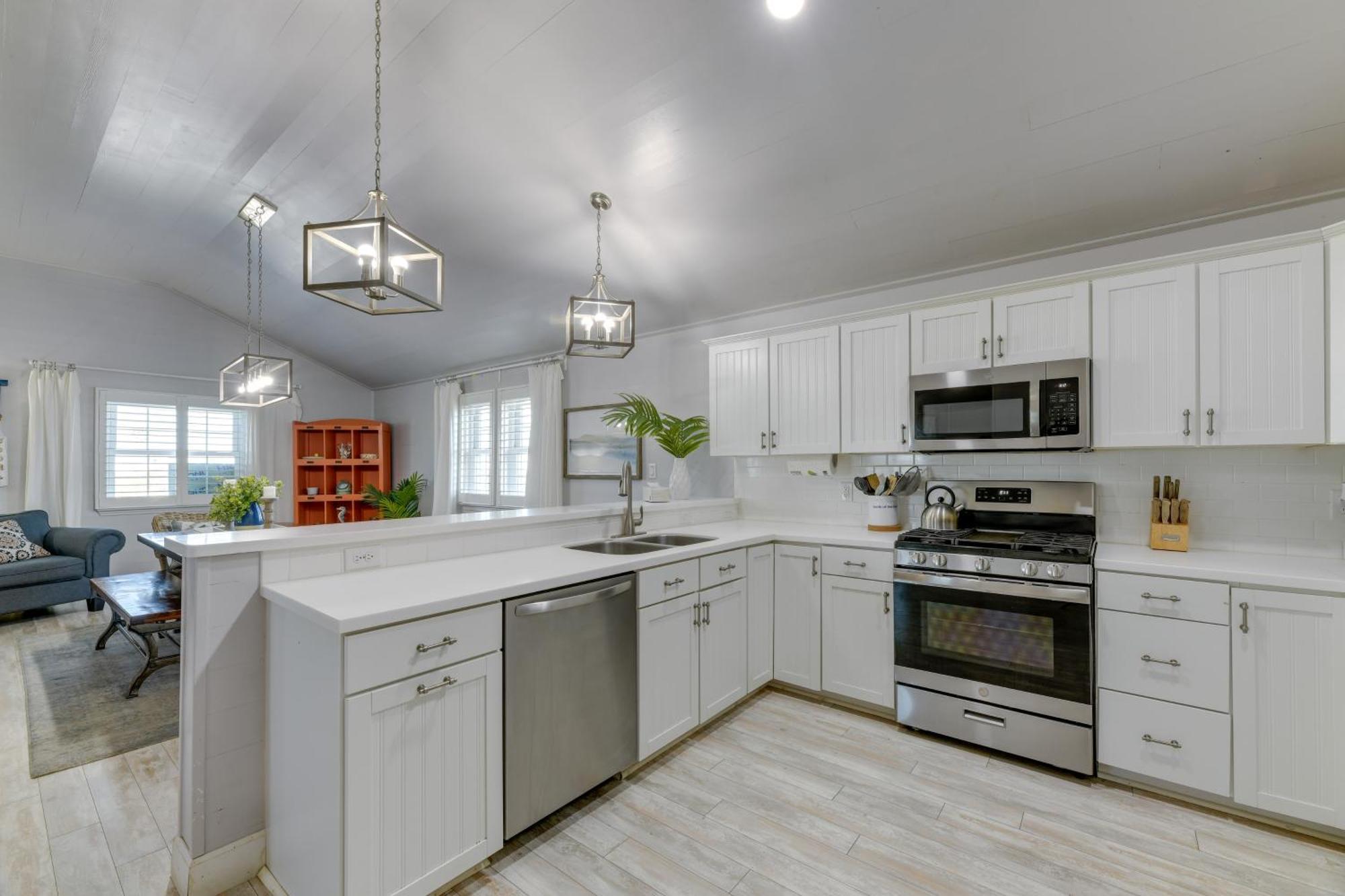 Trendy Port Aransas Home With Private Pool And Deck! Ngoại thất bức ảnh