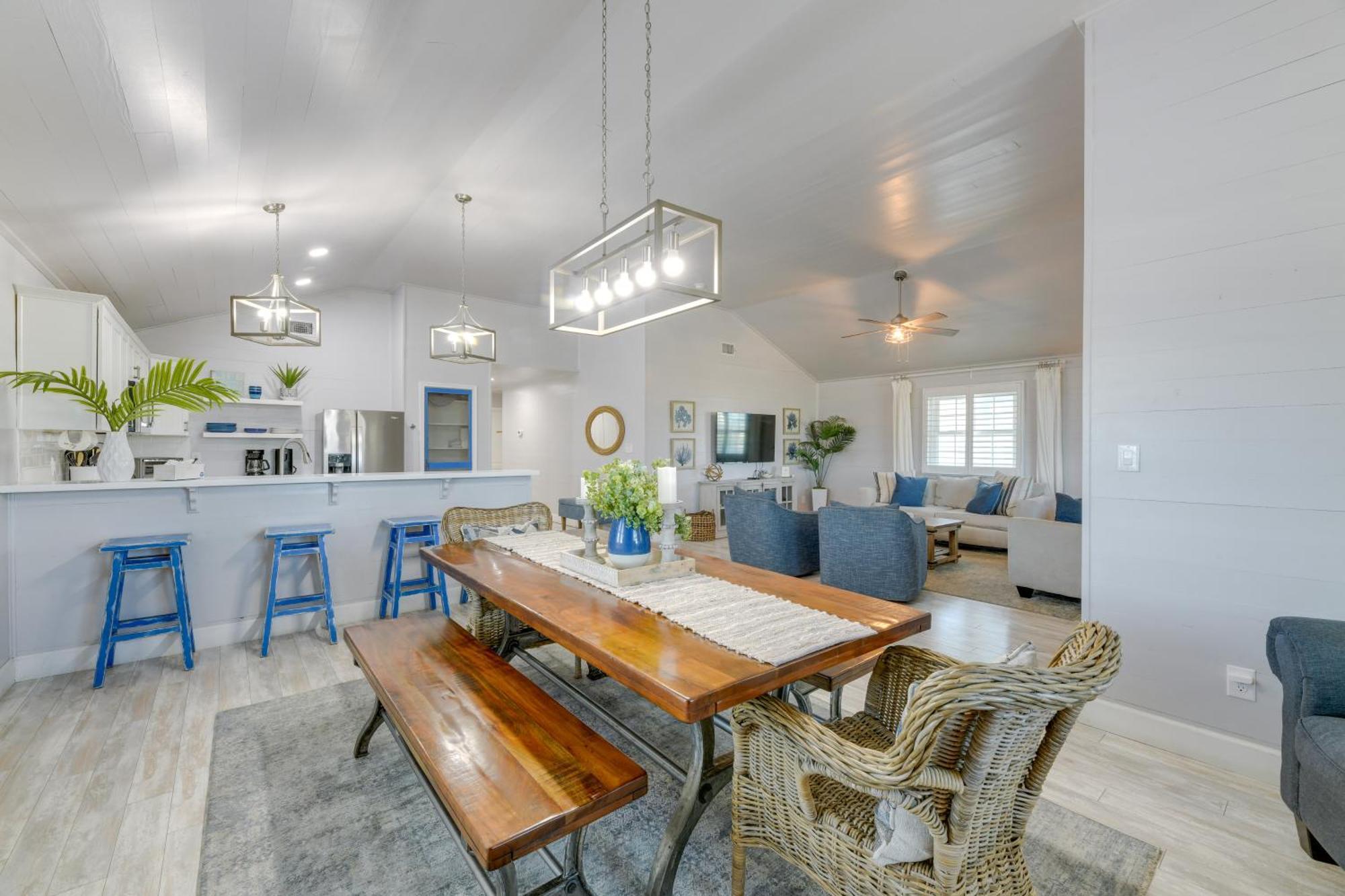 Trendy Port Aransas Home With Private Pool And Deck! Ngoại thất bức ảnh